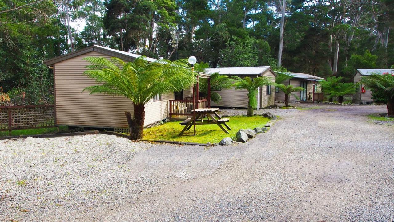 Strahan Retreat Holiday Park Exteriör bild