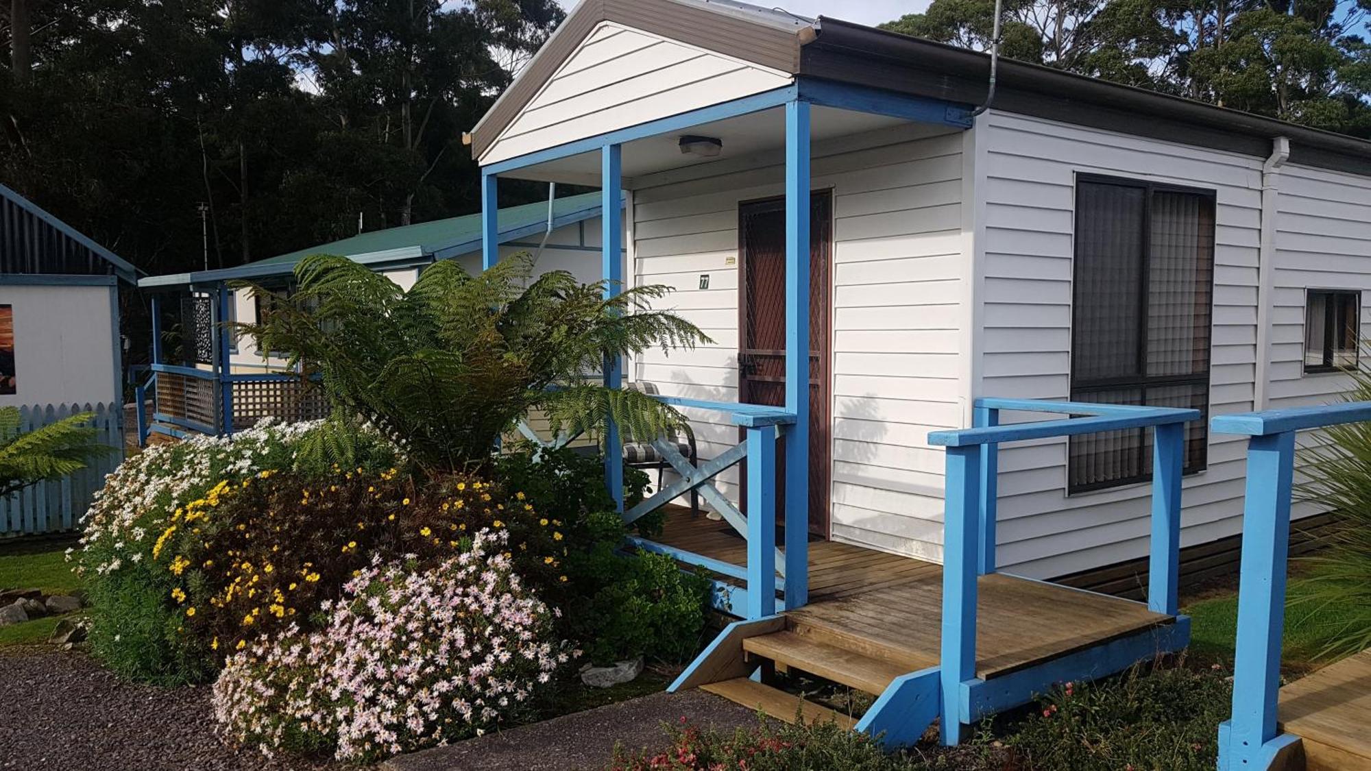 Strahan Retreat Holiday Park Rum bild